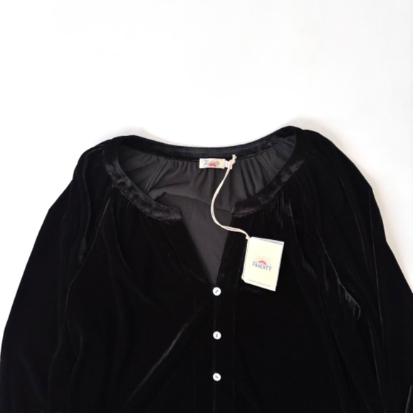 Faherty NWT Silk Blend Naomi Velvet Split V-Neck Button Up Shirt Black Medium - Picture 3 of 5